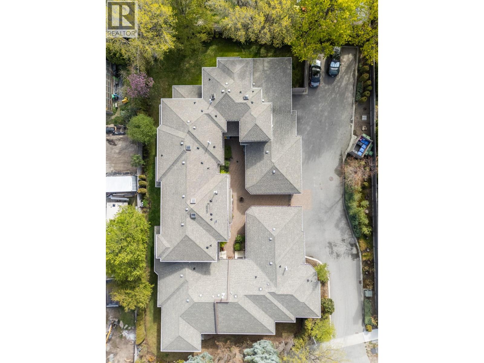 4049 Lakeshore Road Unit# 103
