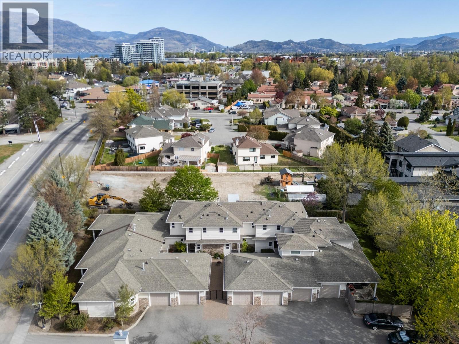 4049 Lakeshore Road Unit# 103