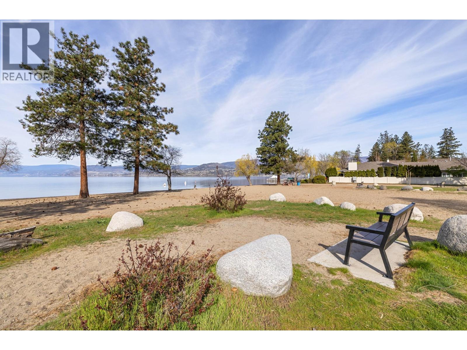 4049 Lakeshore Road Unit# 103