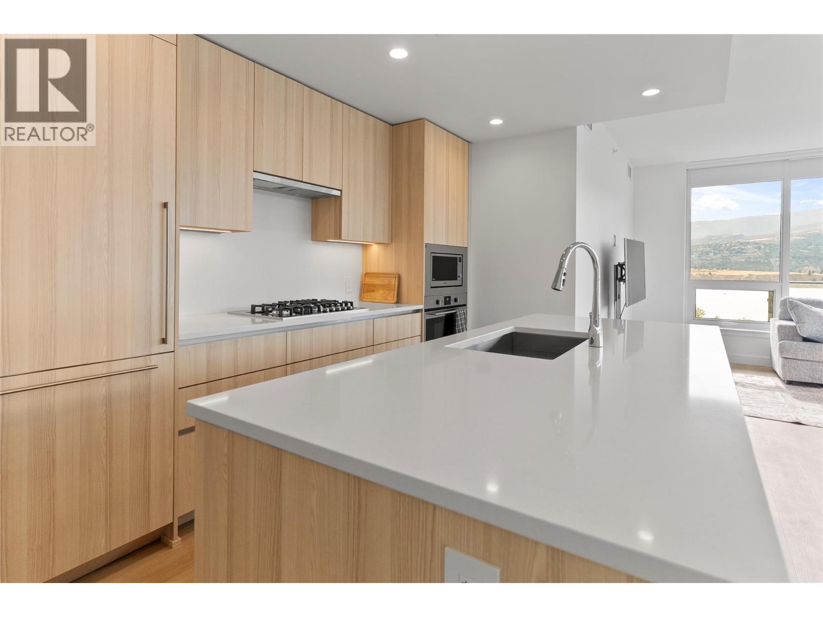 238 Leon Avenue Unit# 1408