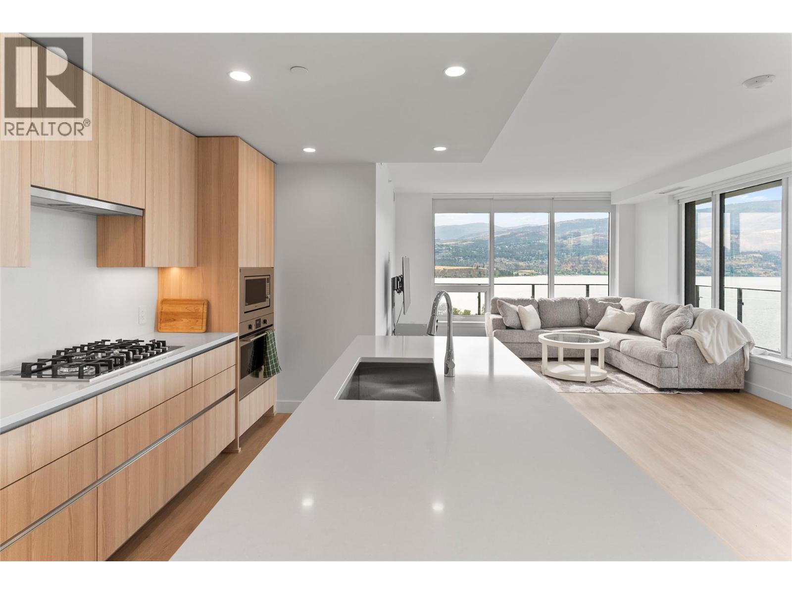 238 Leon Avenue Unit# 1408