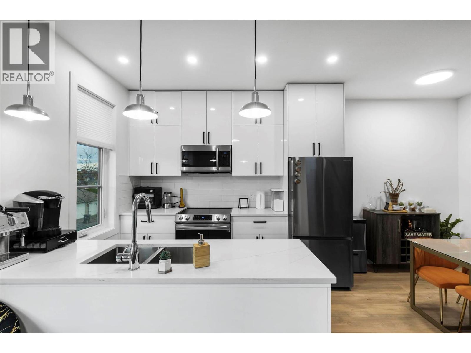 745 Morrison Avenue Unit# 4