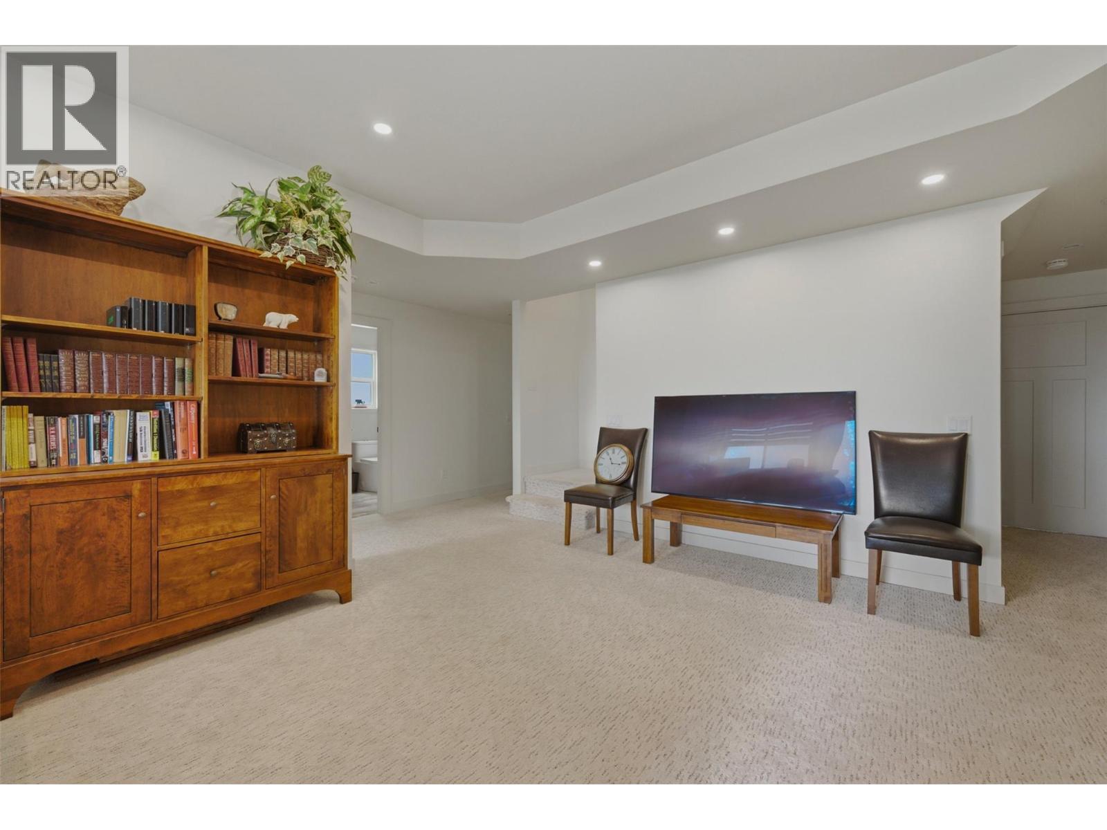 2200 Cortina Drive
