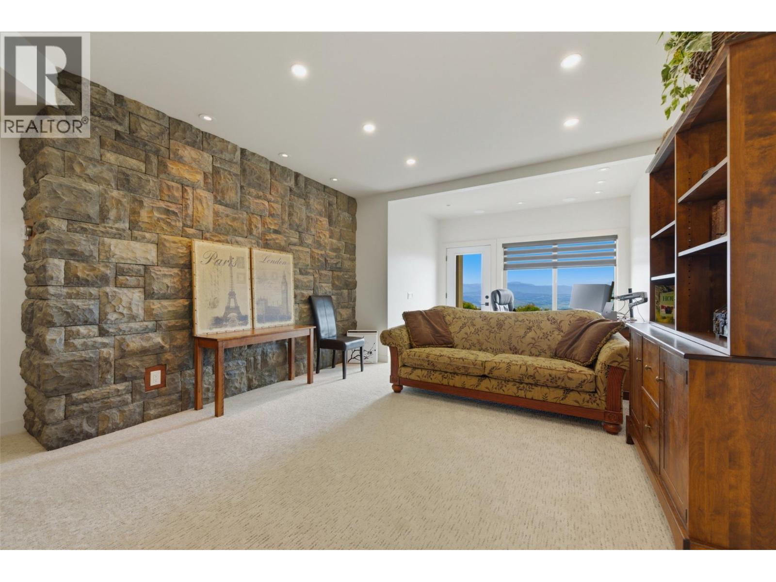 2200 Cortina Drive
