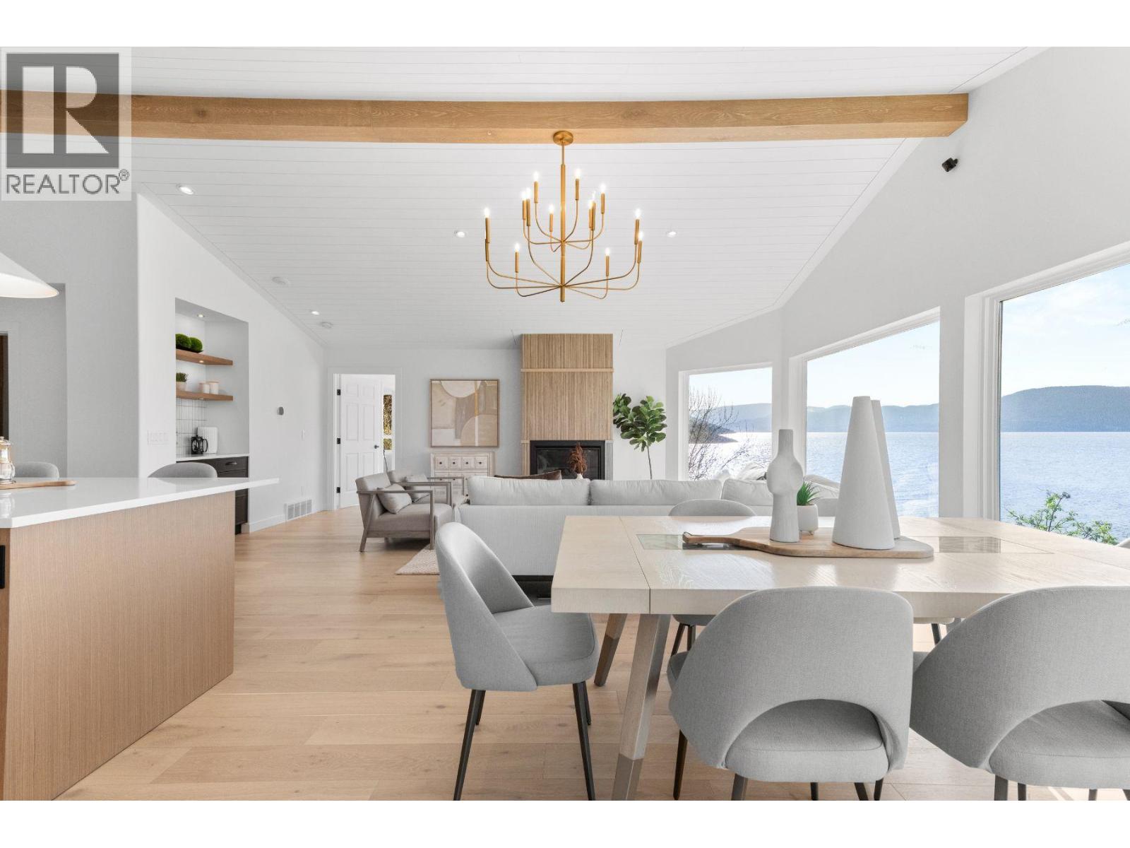 5538 Lakeshore Road