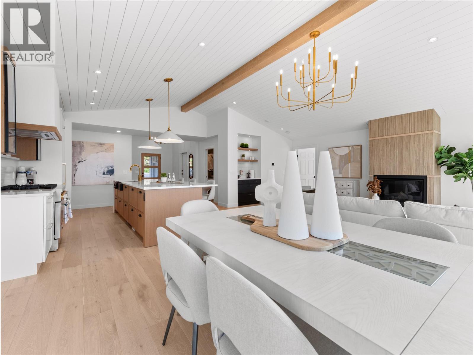 5538 Lakeshore Road