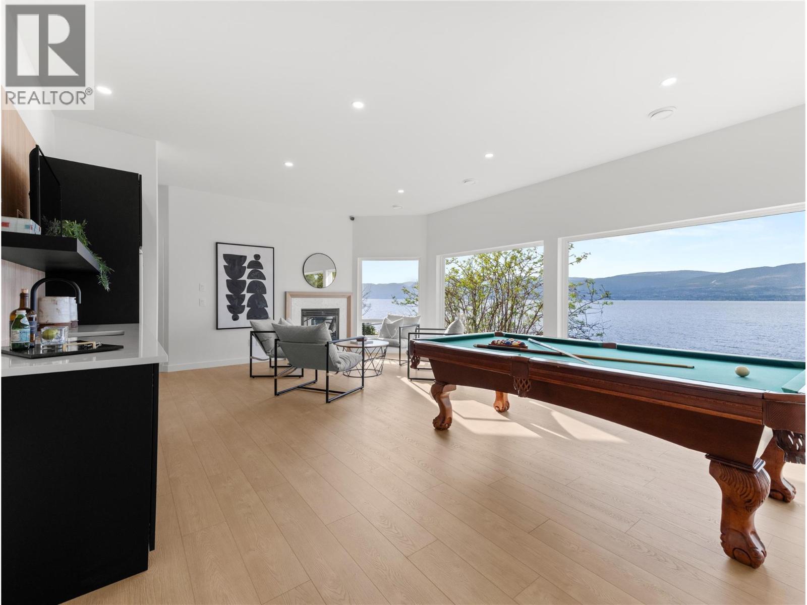 5538 Lakeshore Road