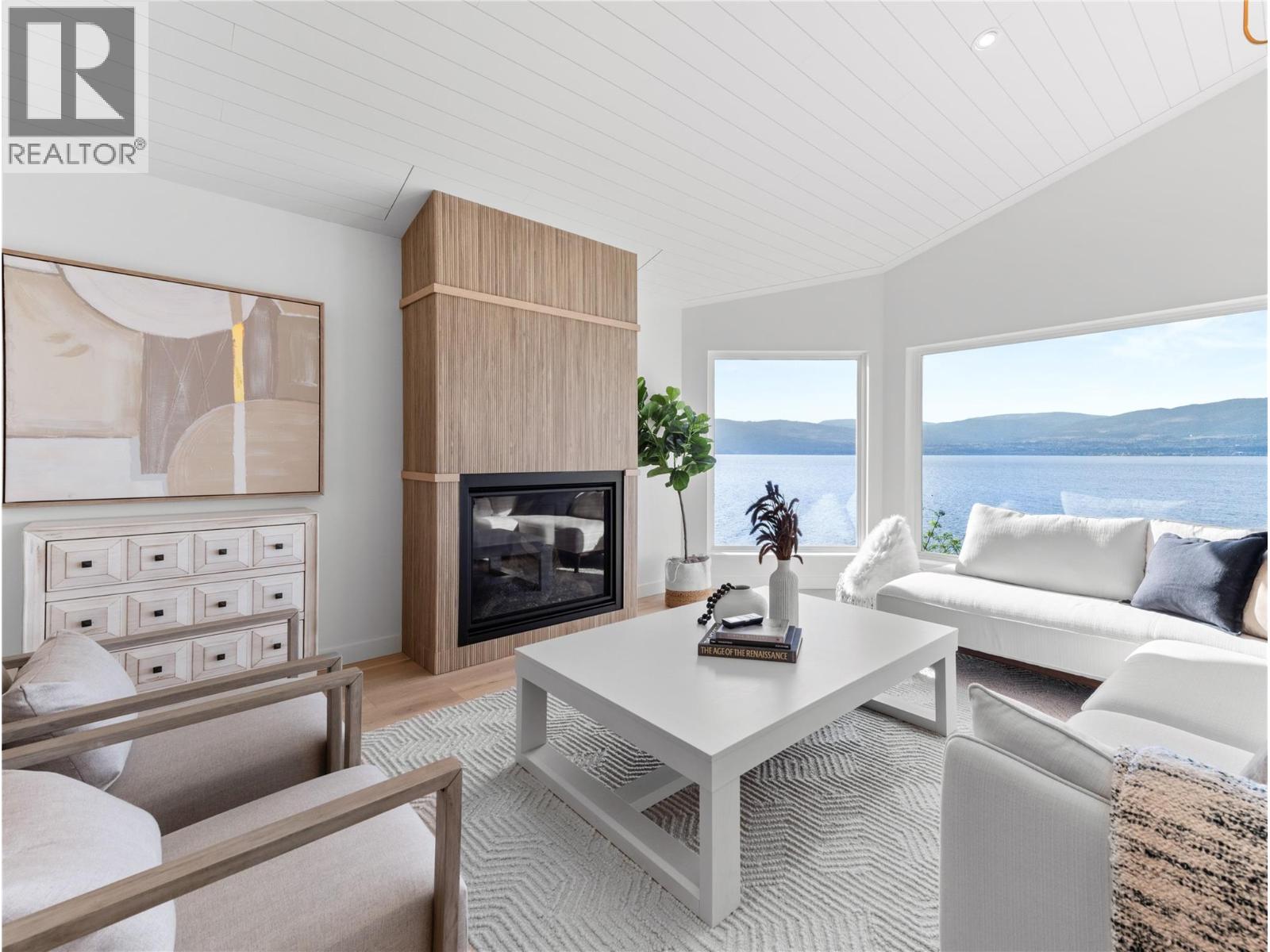 5538 Lakeshore Road