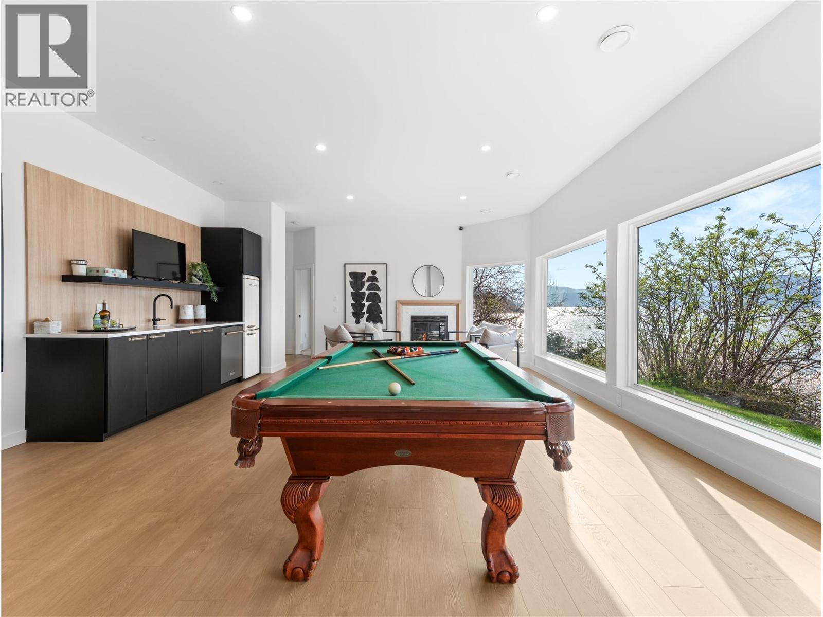 5538 Lakeshore Road