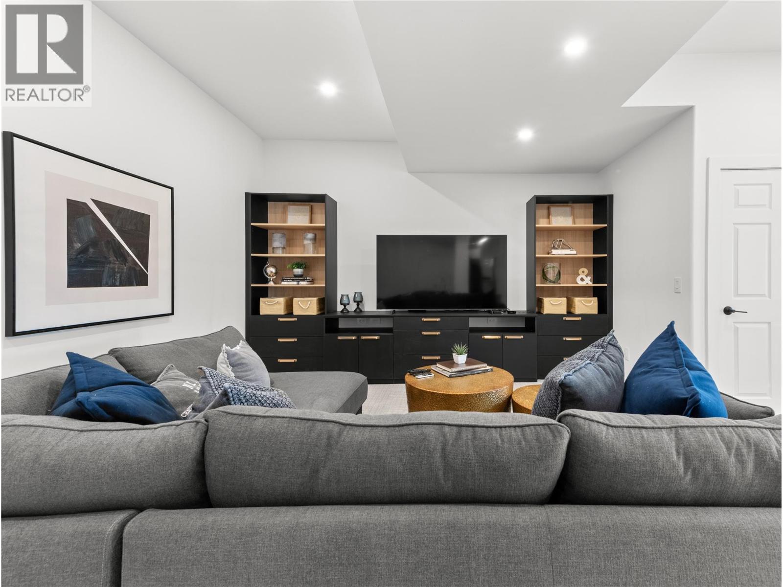 5538 Lakeshore Road