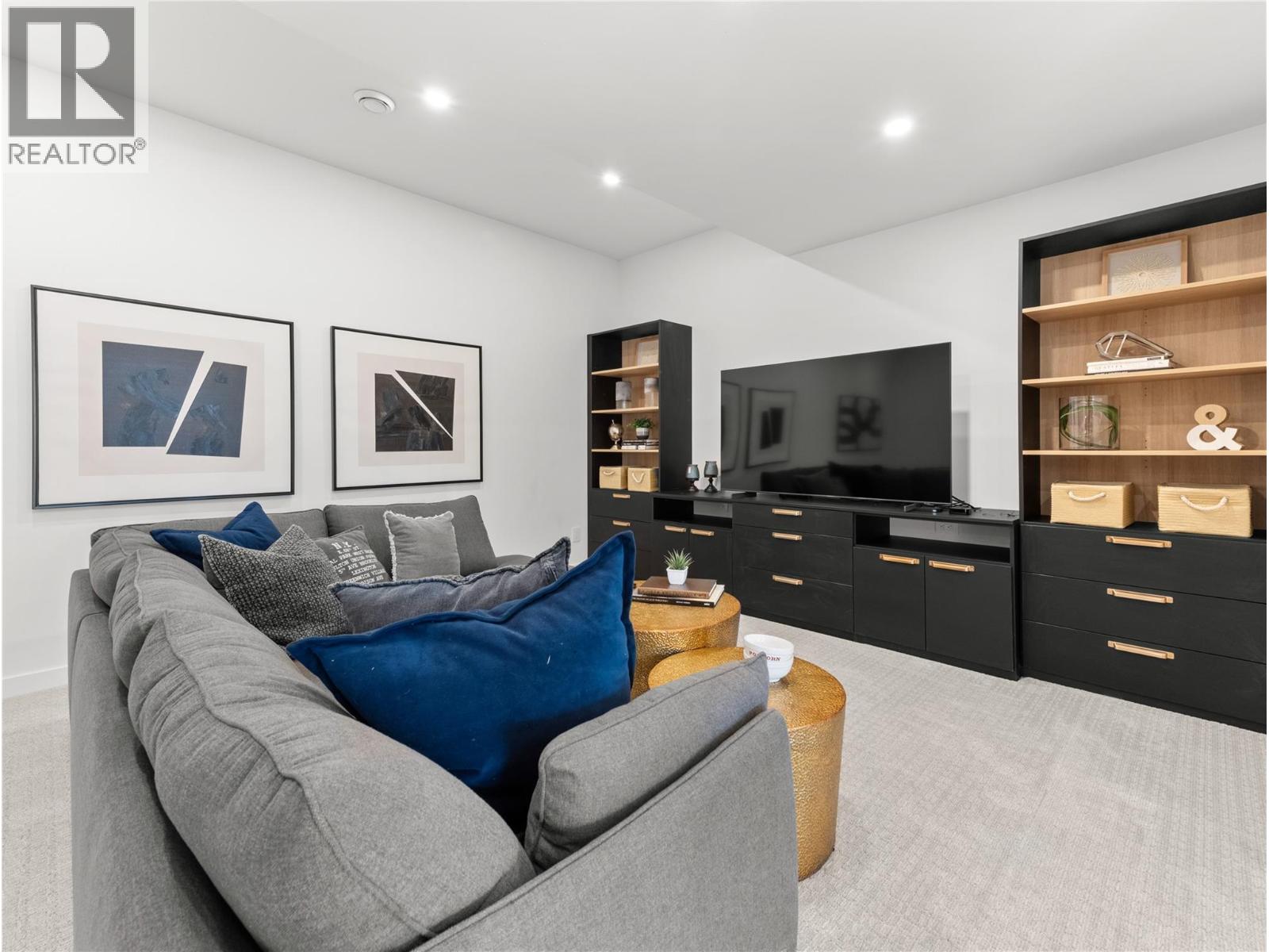 5538 Lakeshore Road