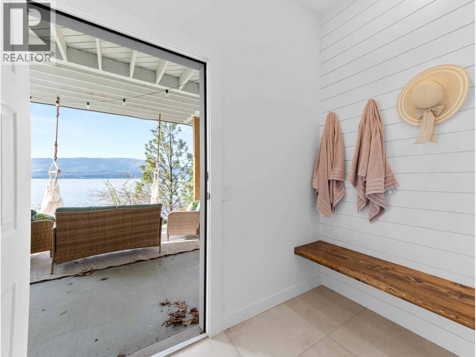 5538 Lakeshore Road