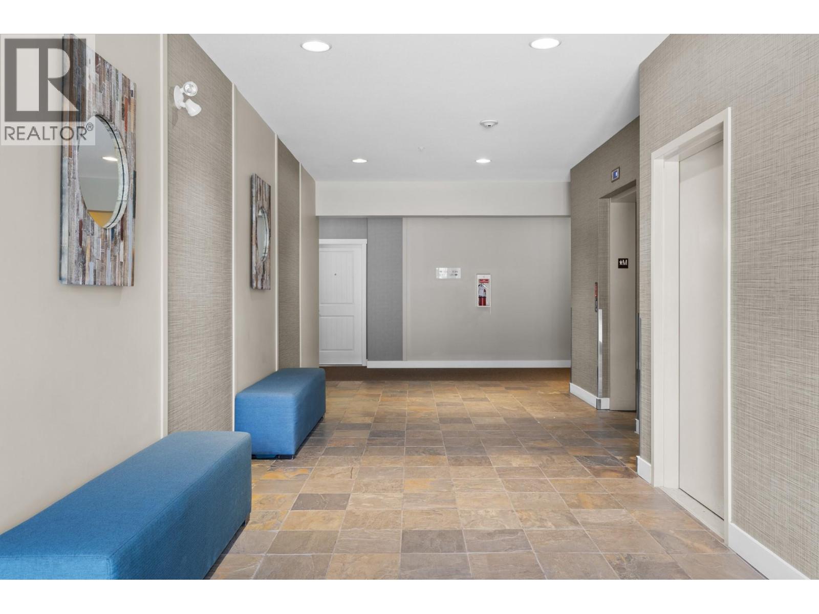3733 Casorso Road Unit# 103