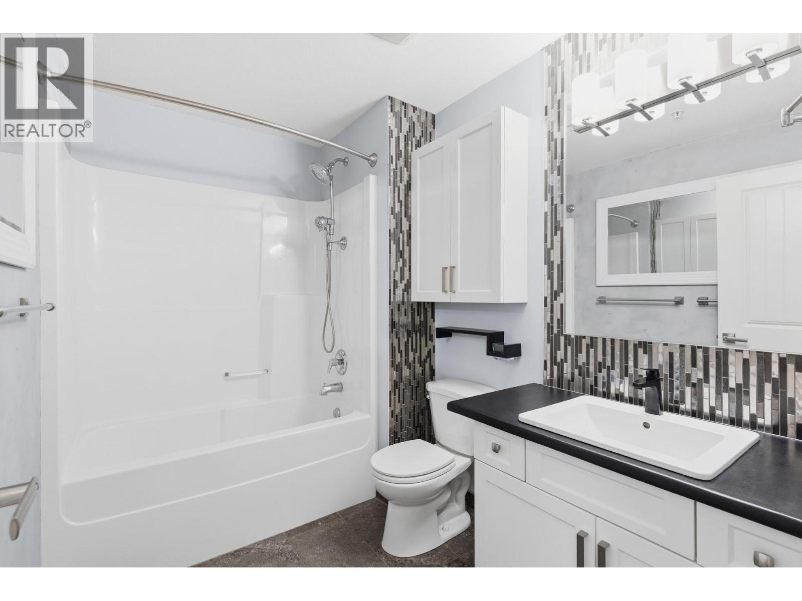 3733 Casorso Road Unit# 103