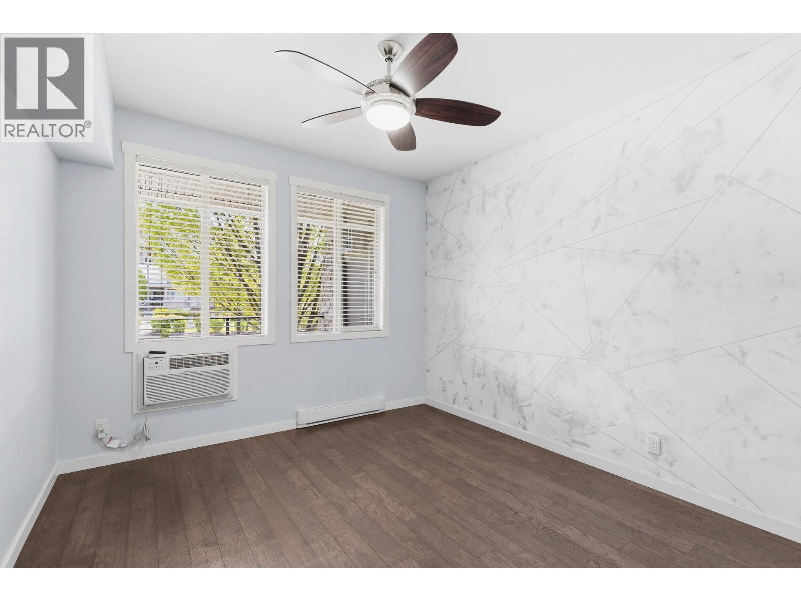 3733 Casorso Road Unit# 103