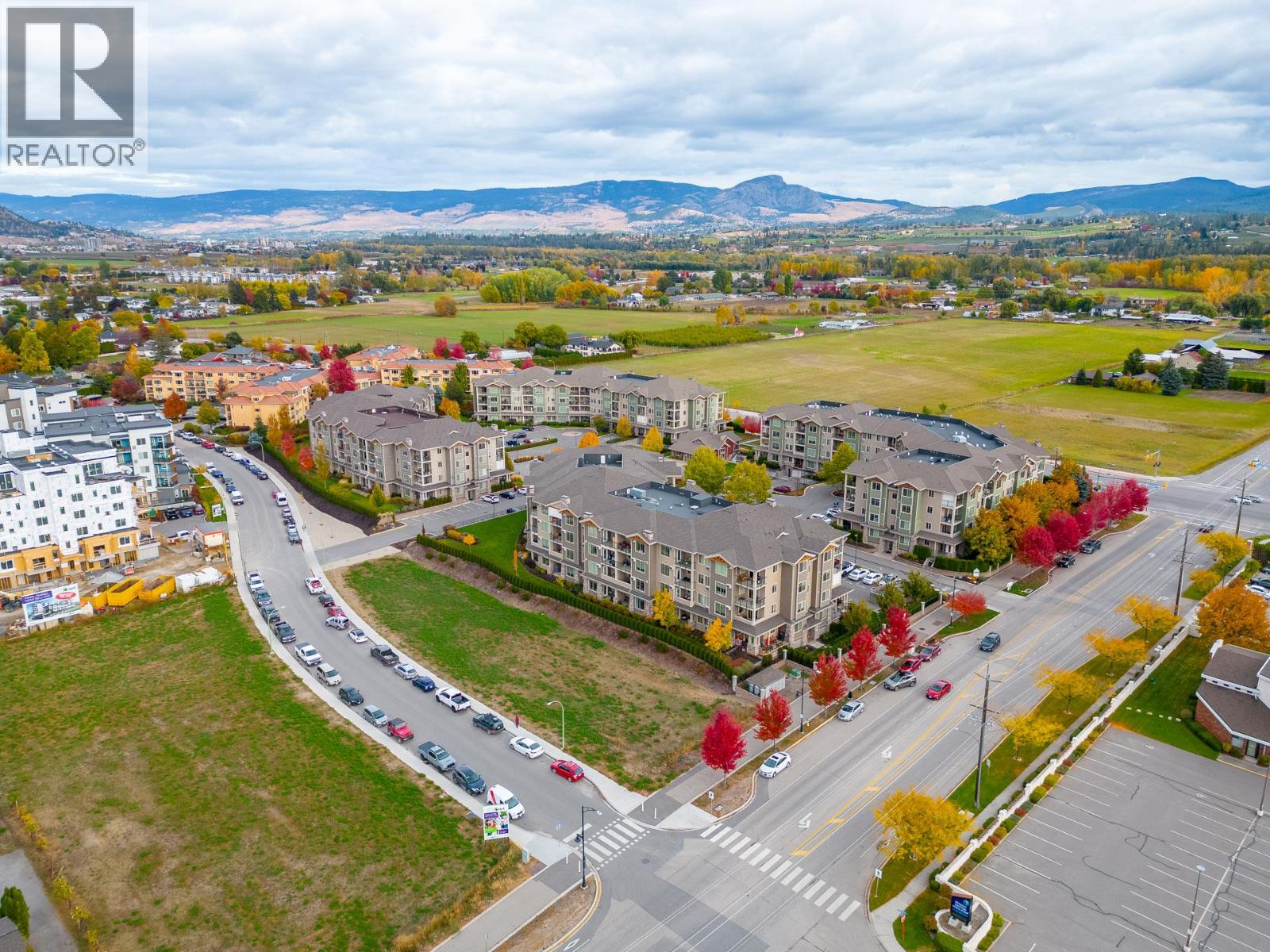 3733 Casorso Road Unit# 103