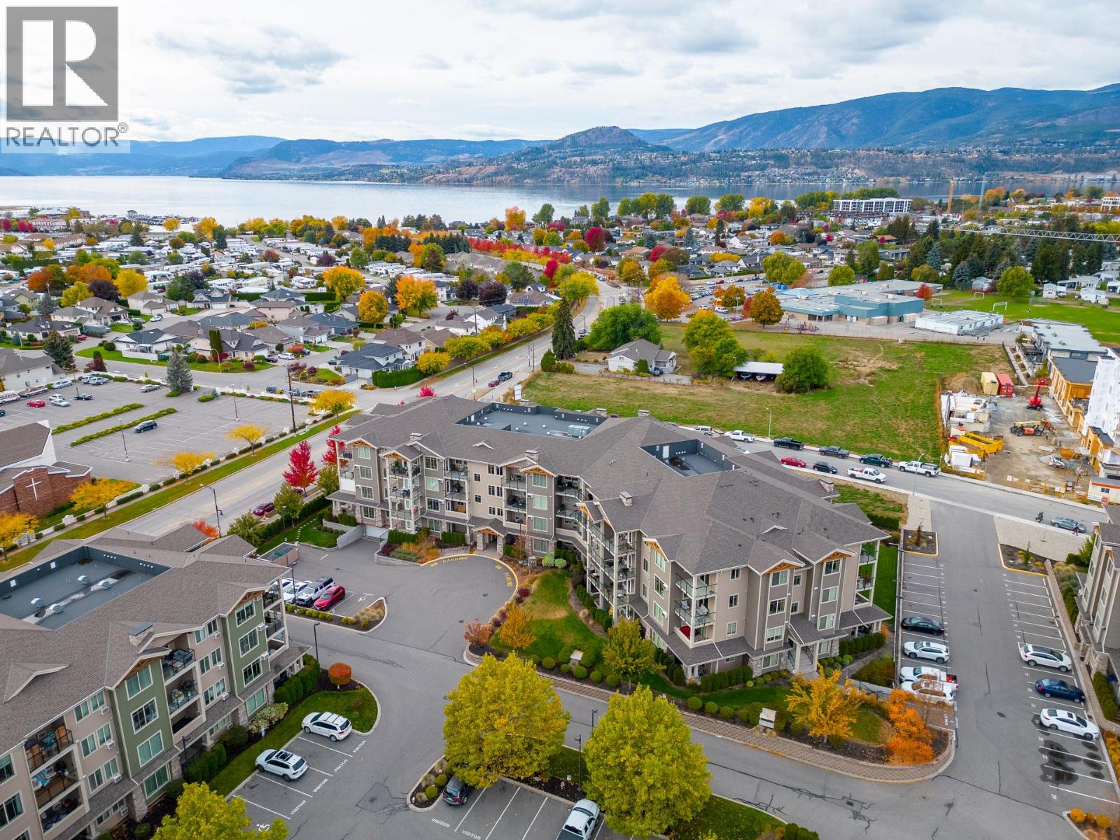 3733 Casorso Road Unit# 103