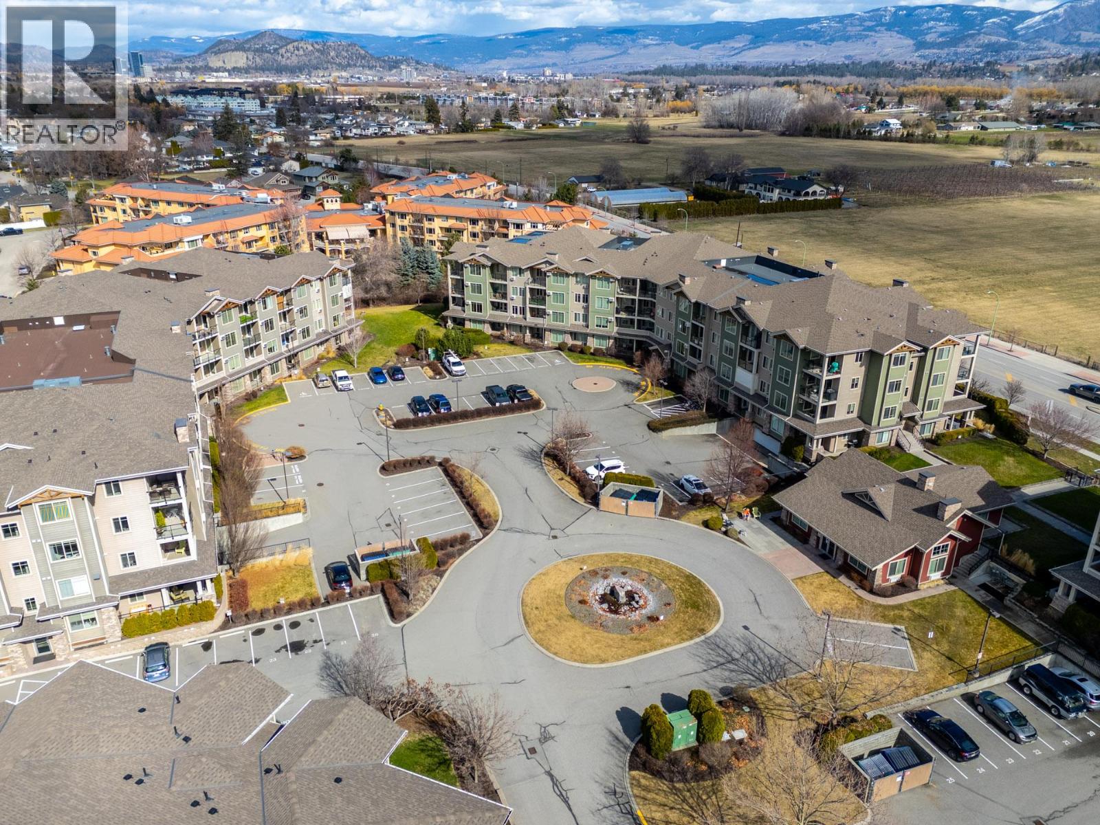 3733 Casorso Road Unit# 103