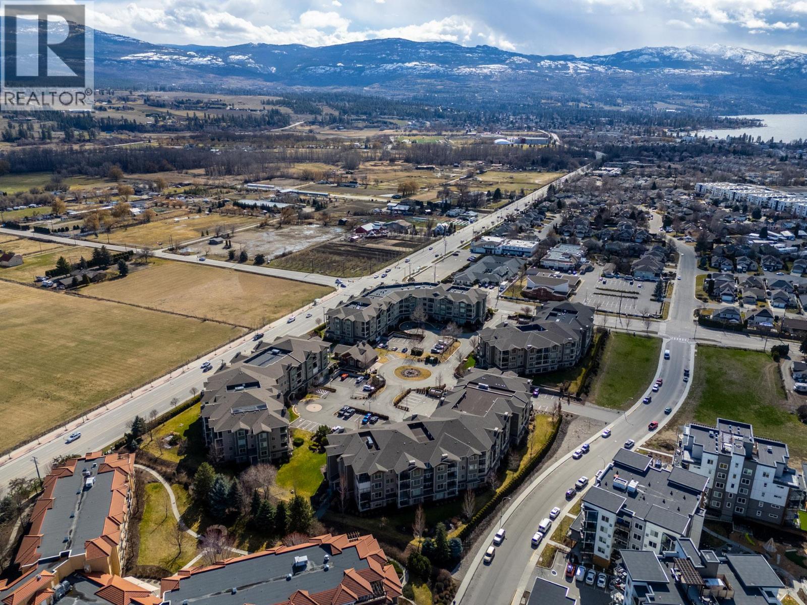 3733 Casorso Road Unit# 103
