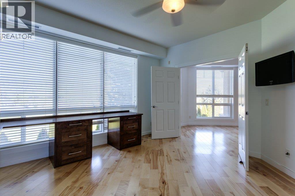 3550 Woodsdale Road Unit# 212