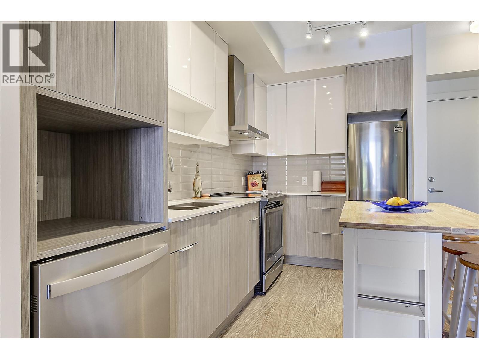 1770 Richter Street Unit# 320