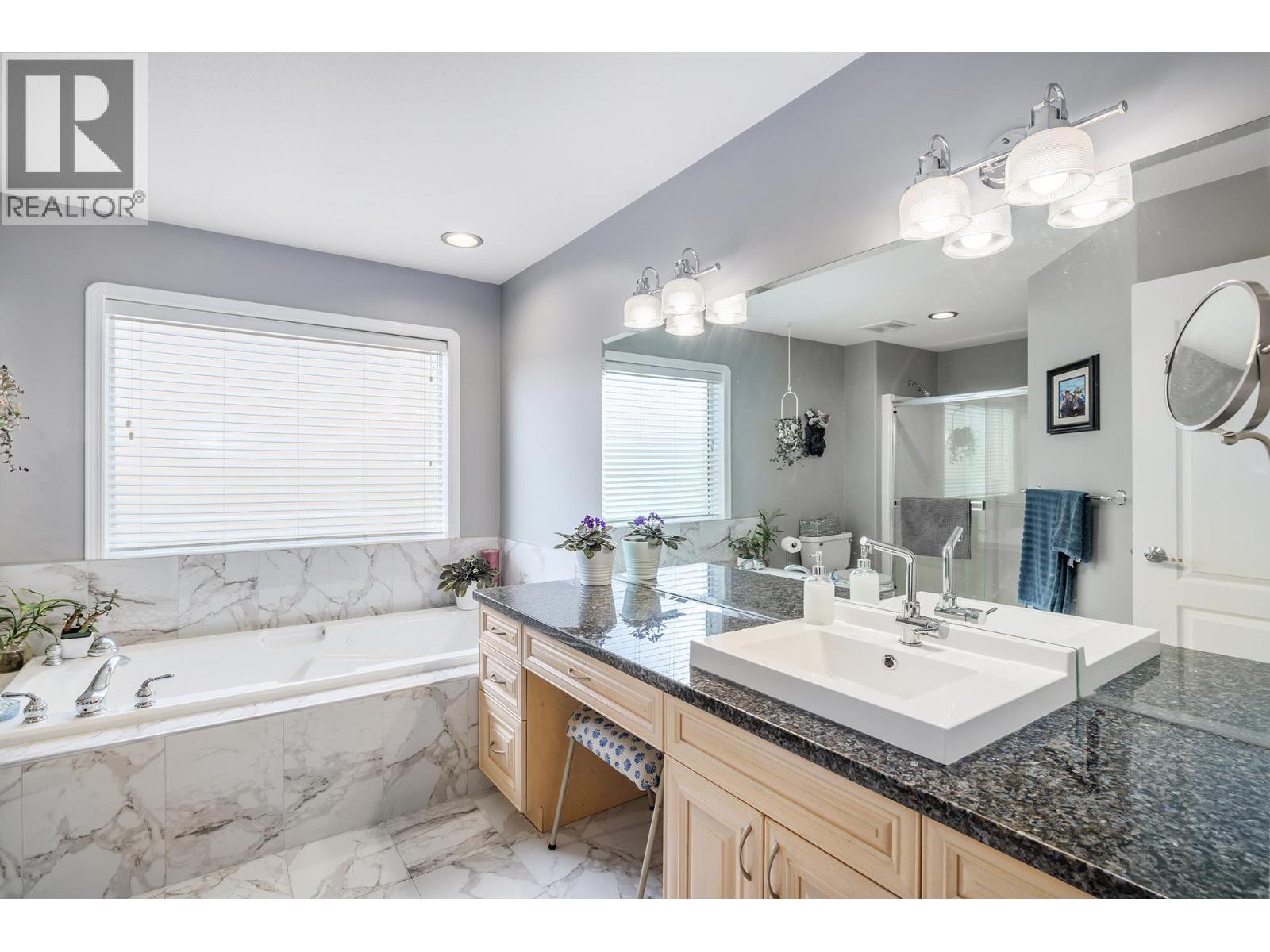 2212 Chilcotin Crescent
