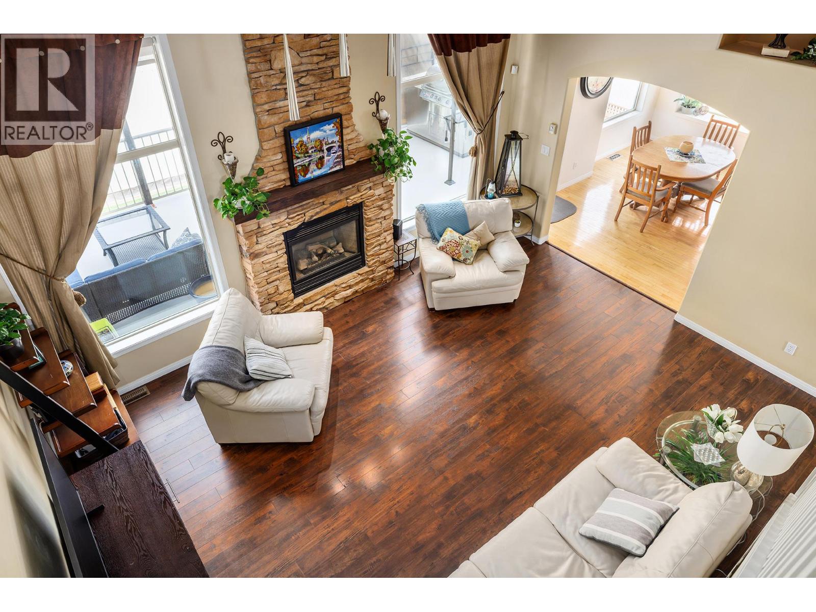 2212 Chilcotin Crescent
