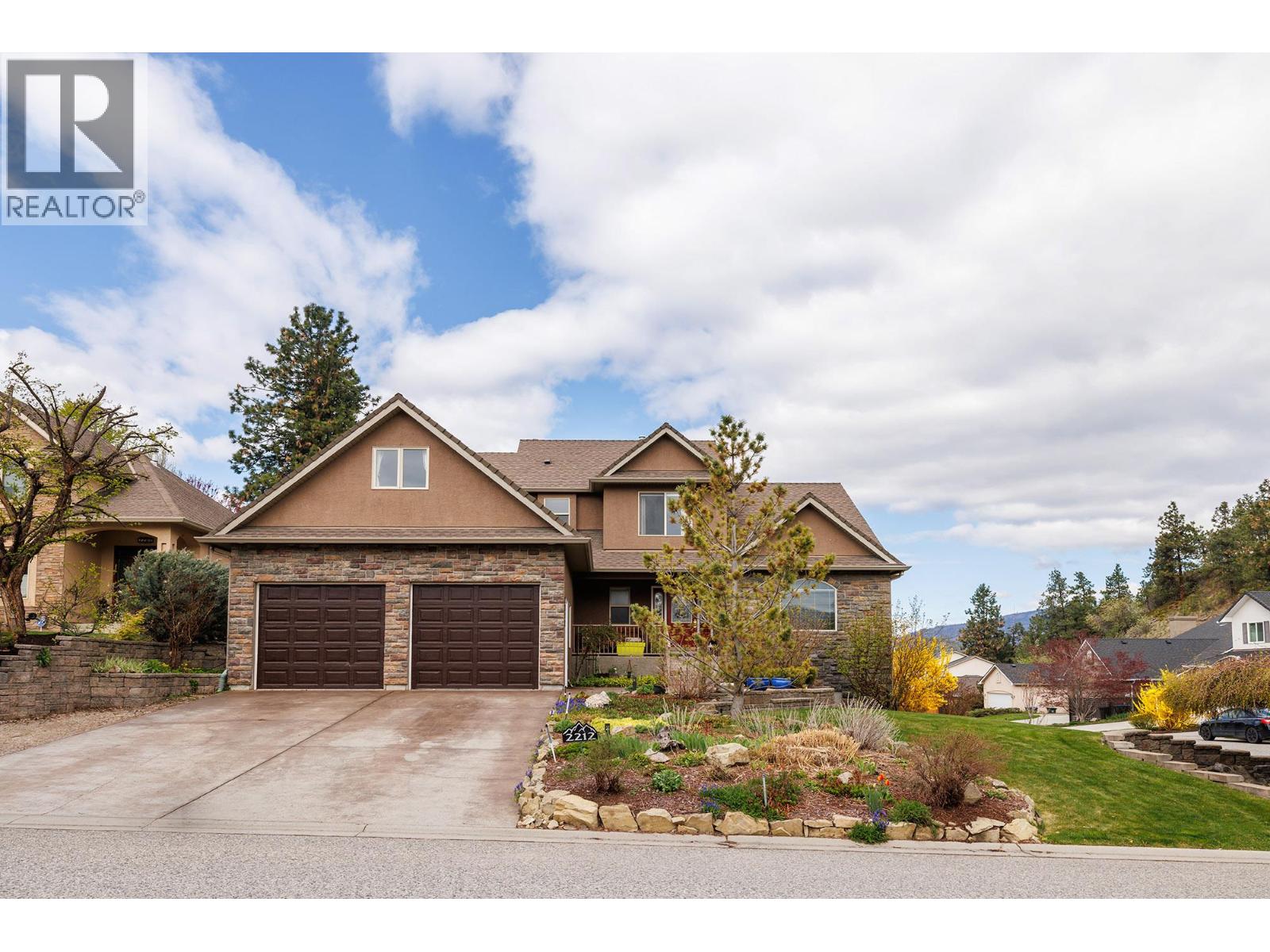 2212 Chilcotin Crescent