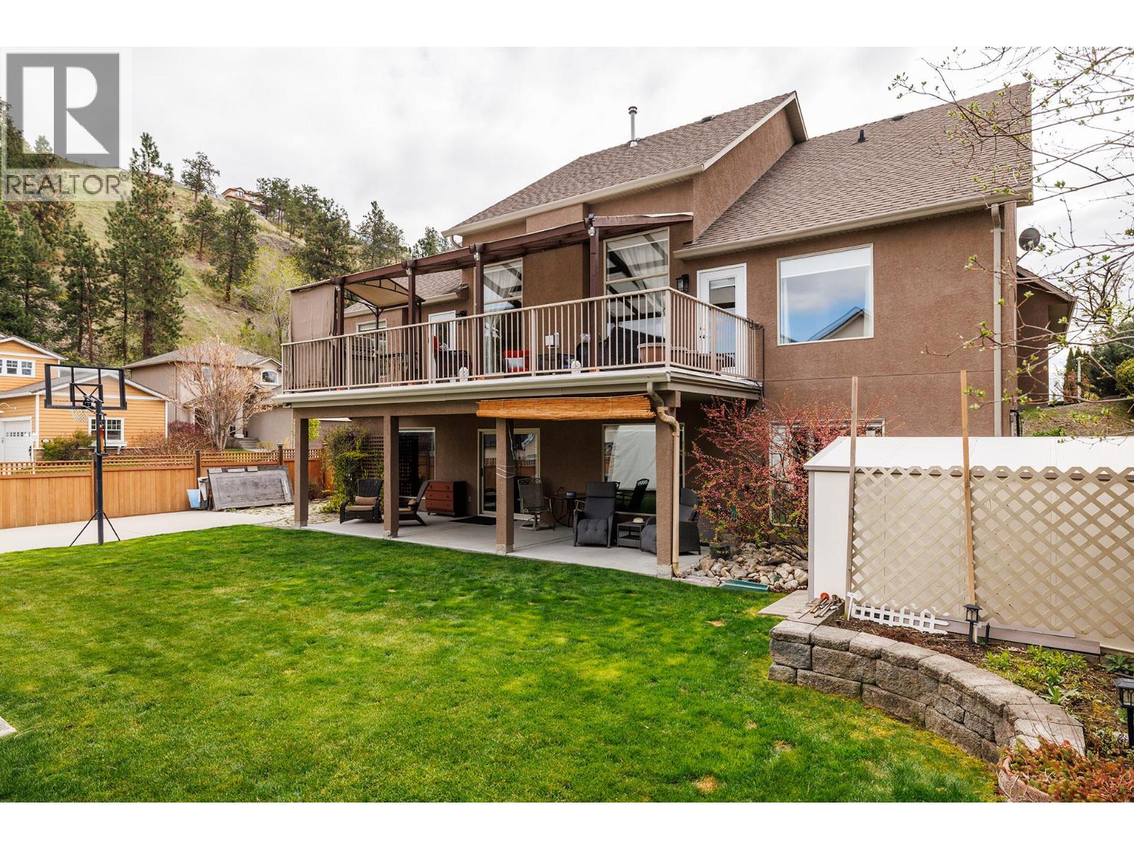 2212 Chilcotin Crescent