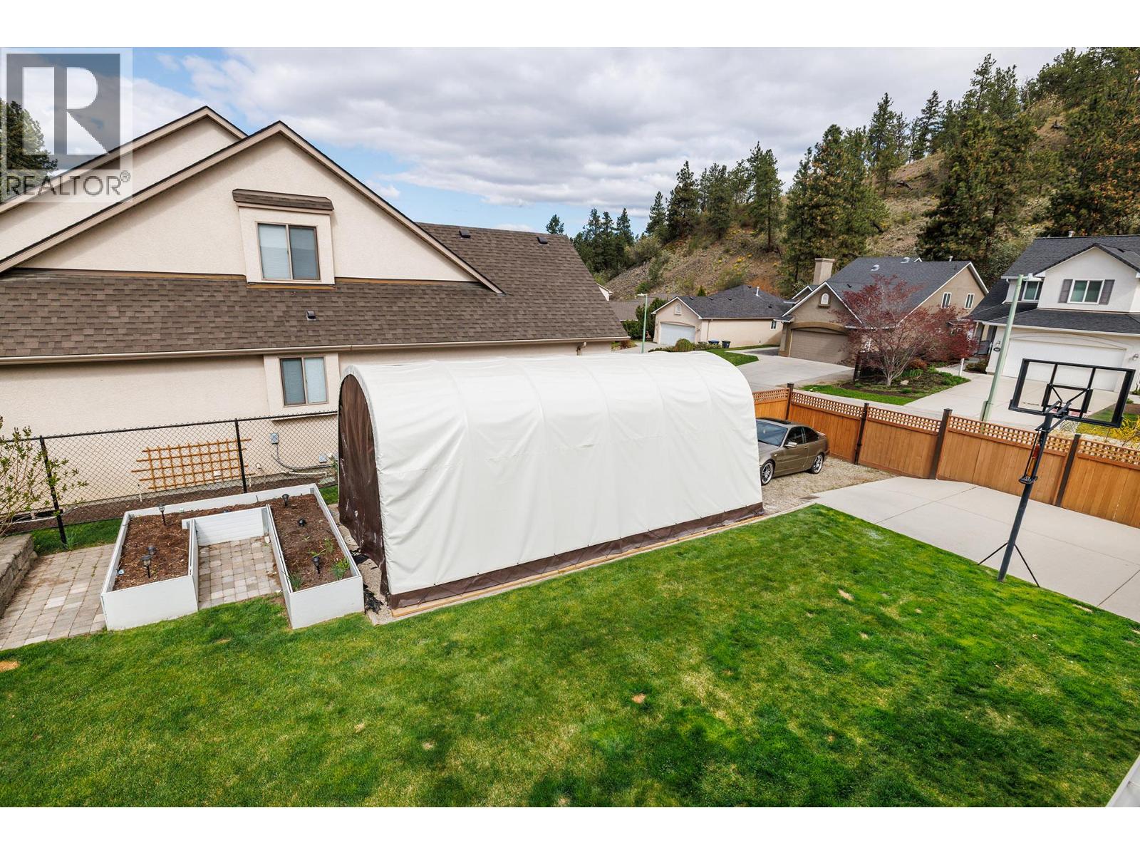 2212 Chilcotin Crescent