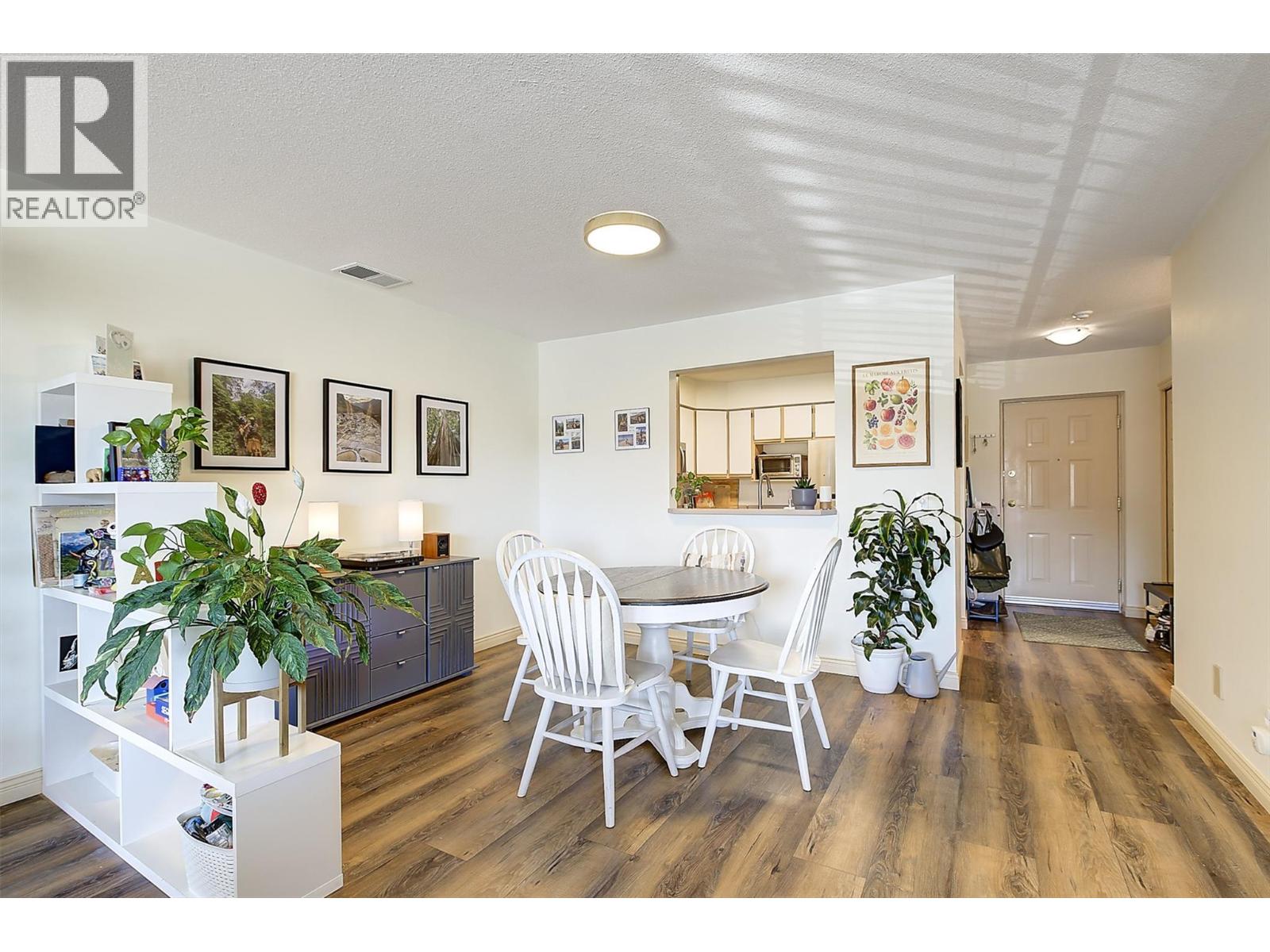 265 Snowsell Street Unit# 314