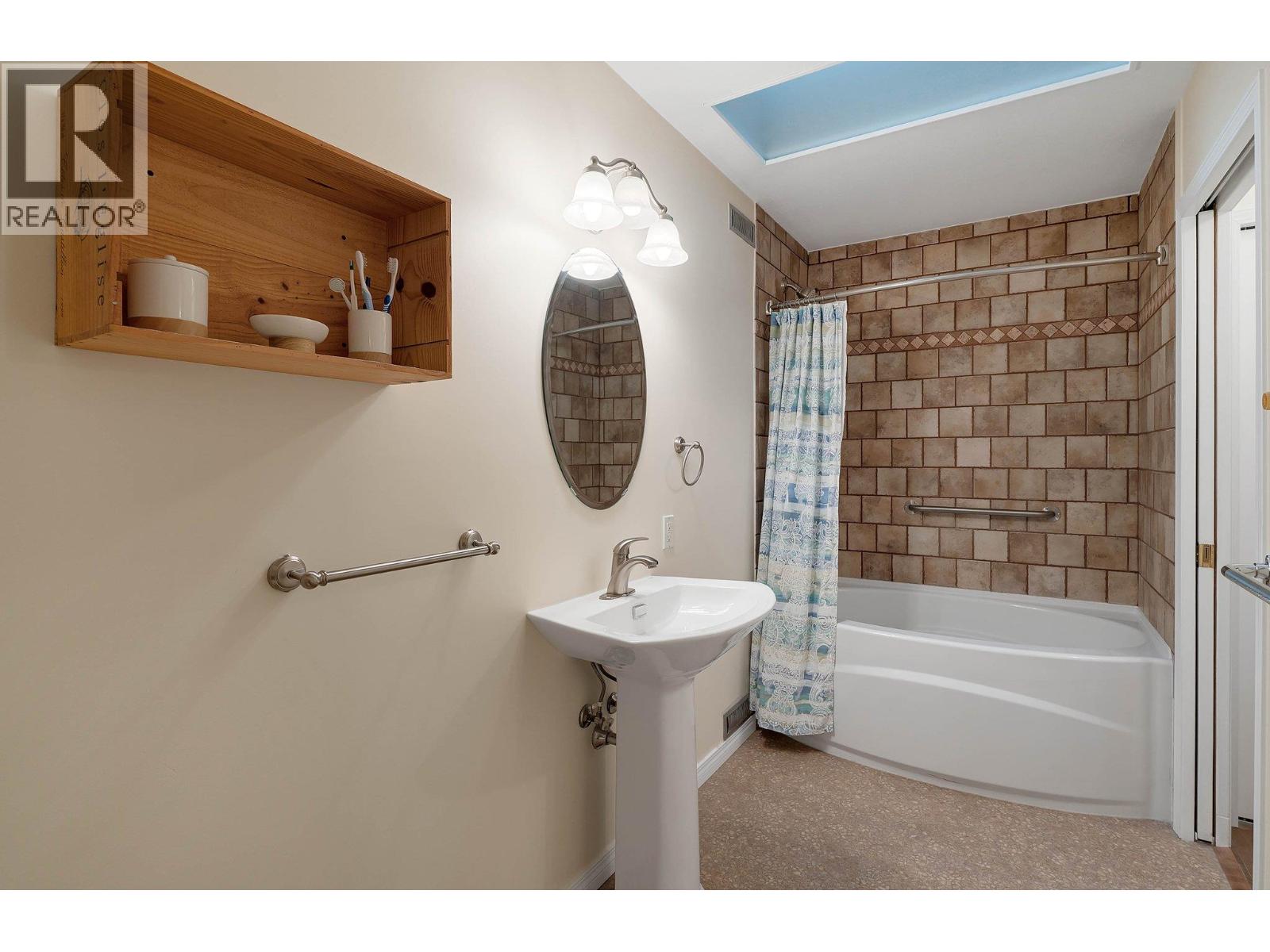 1020 Lanfranco Road Unit# 45