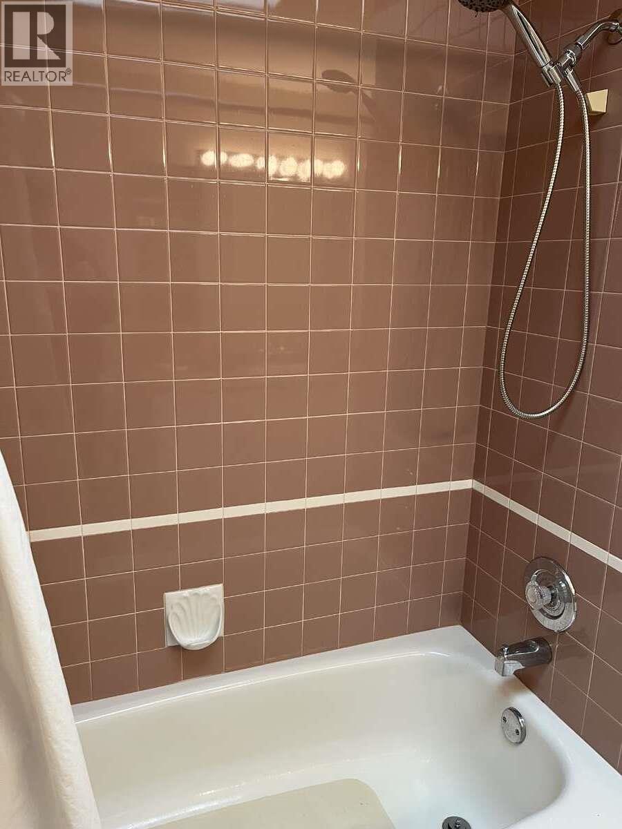 860 Lanfranco Road Unit# 11