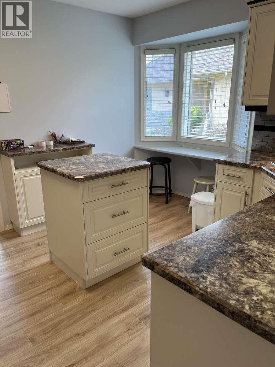 860 Lanfranco Road Unit# 11