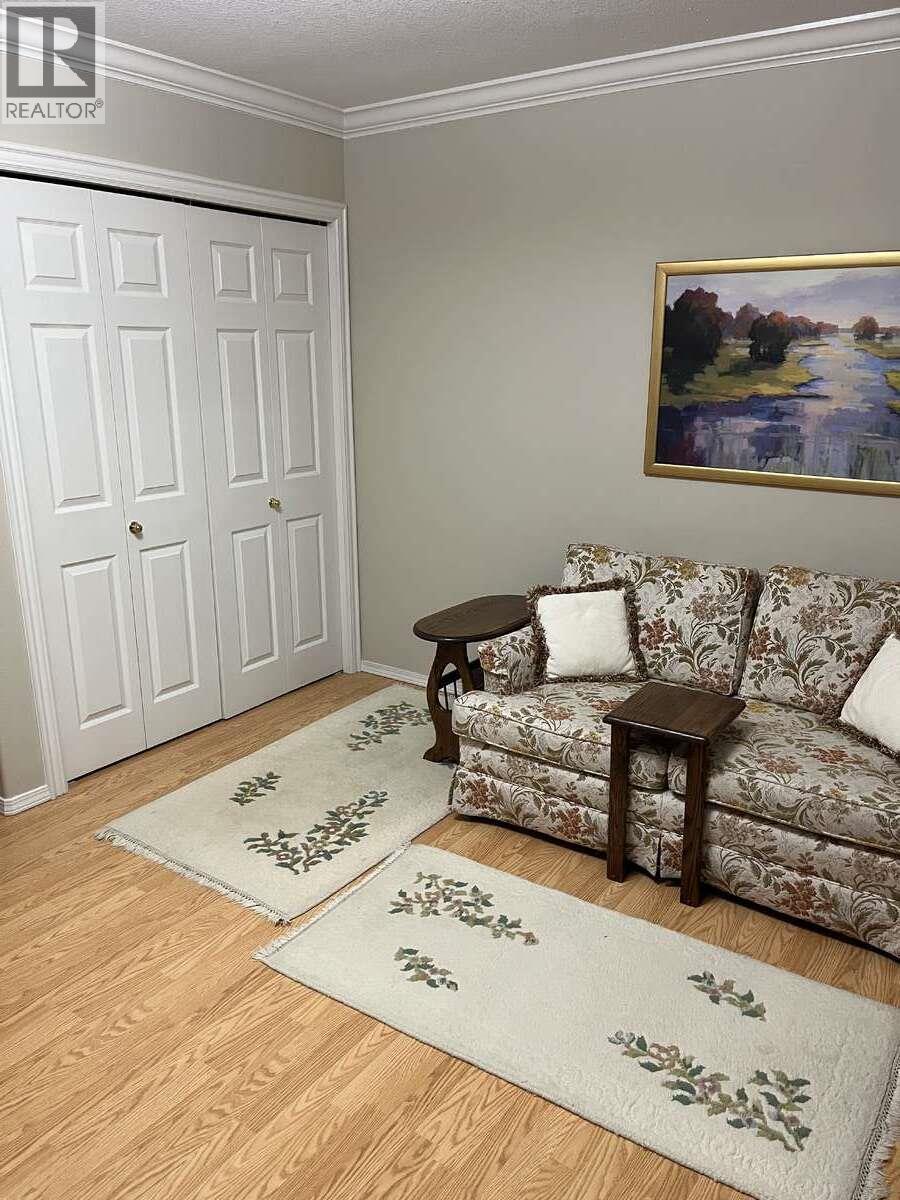 860 Lanfranco Road Unit# 11
