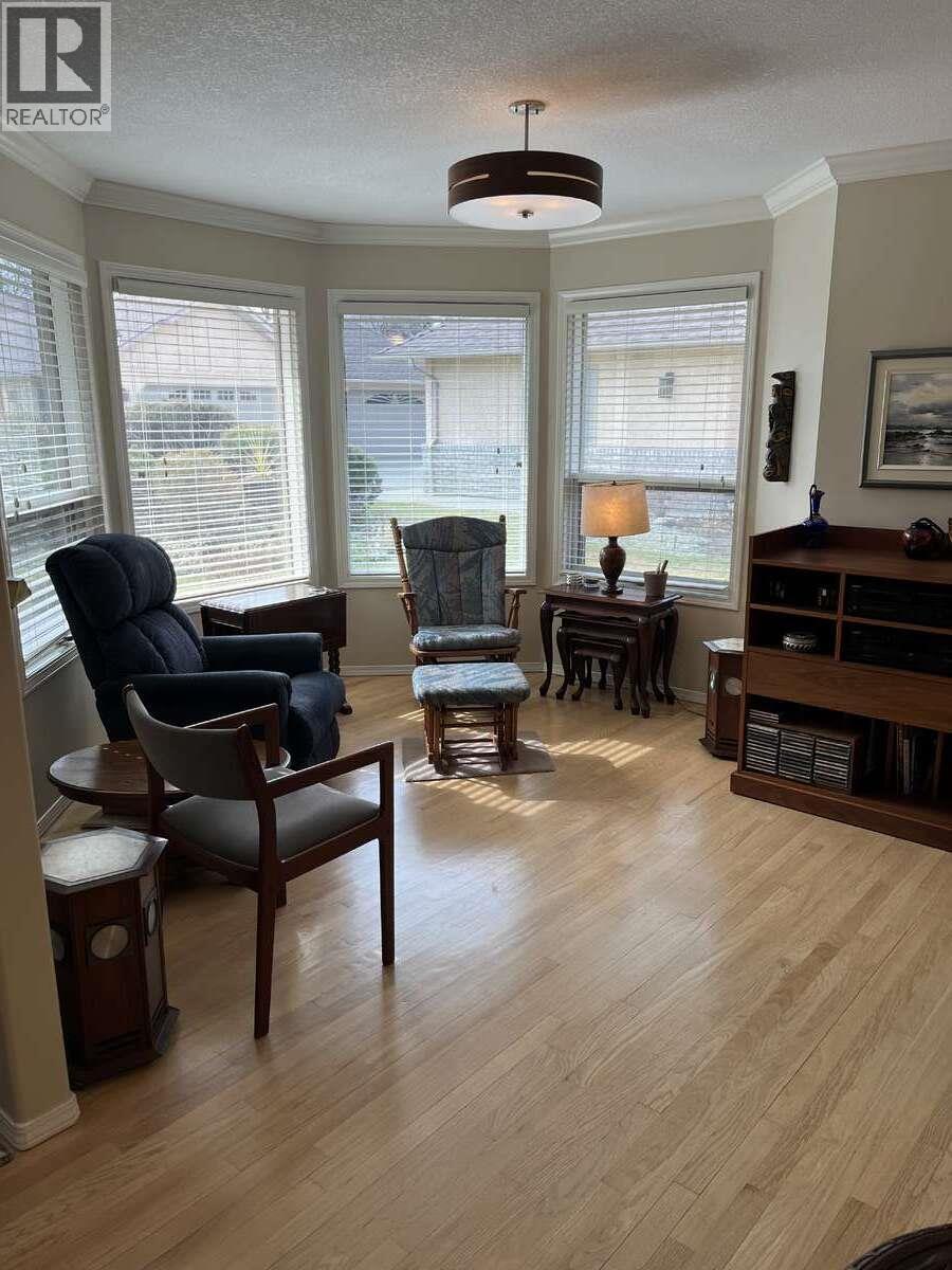 860 Lanfranco Road Unit# 11