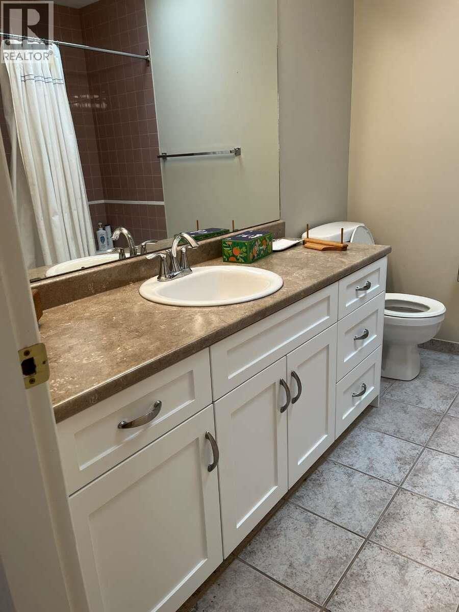 860 Lanfranco Road Unit# 11