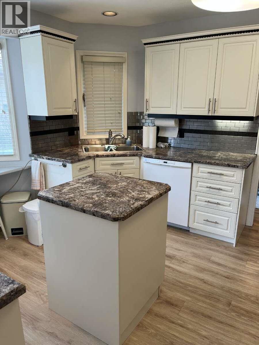 860 Lanfranco Road Unit# 11