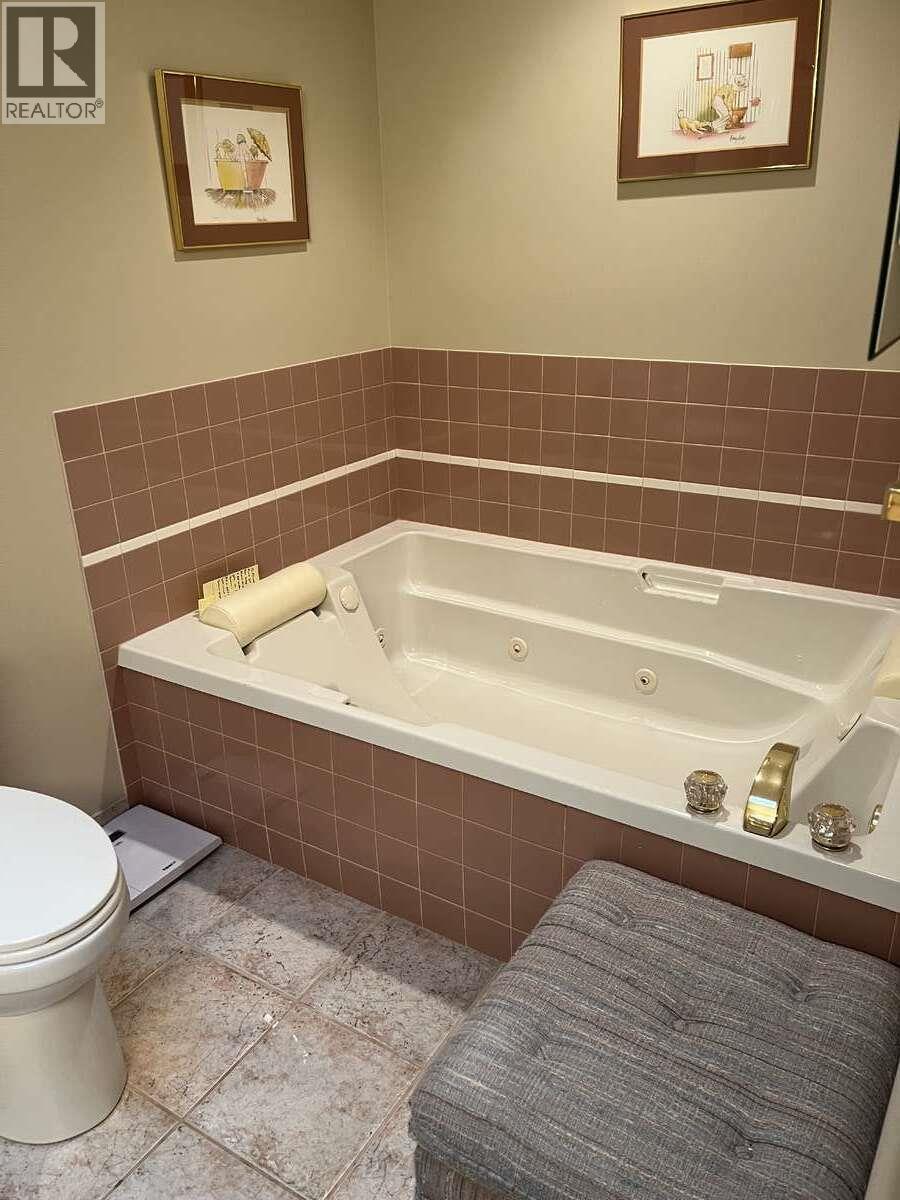 860 Lanfranco Road Unit# 11