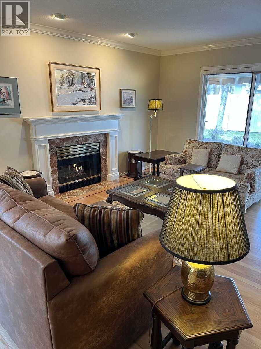 860 Lanfranco Road Unit# 11