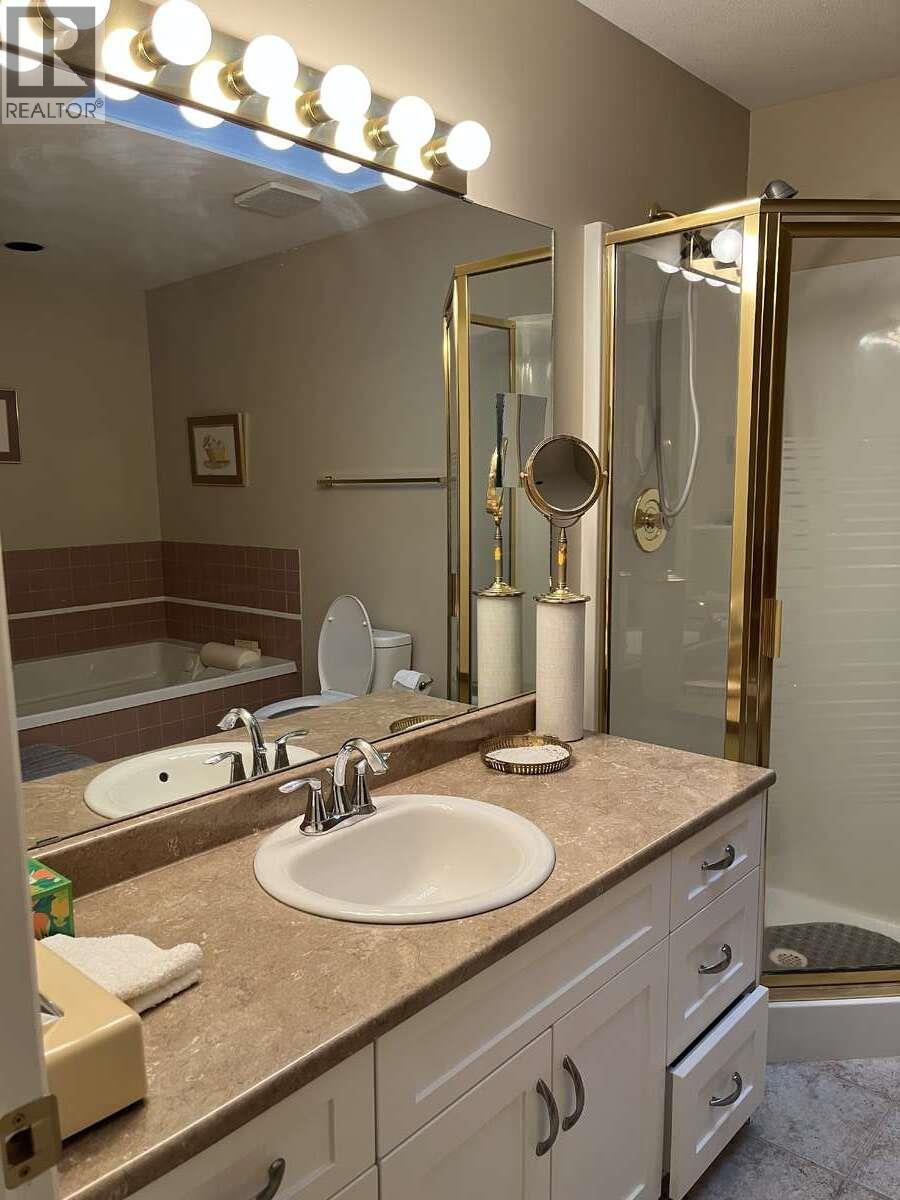 860 Lanfranco Road Unit# 11