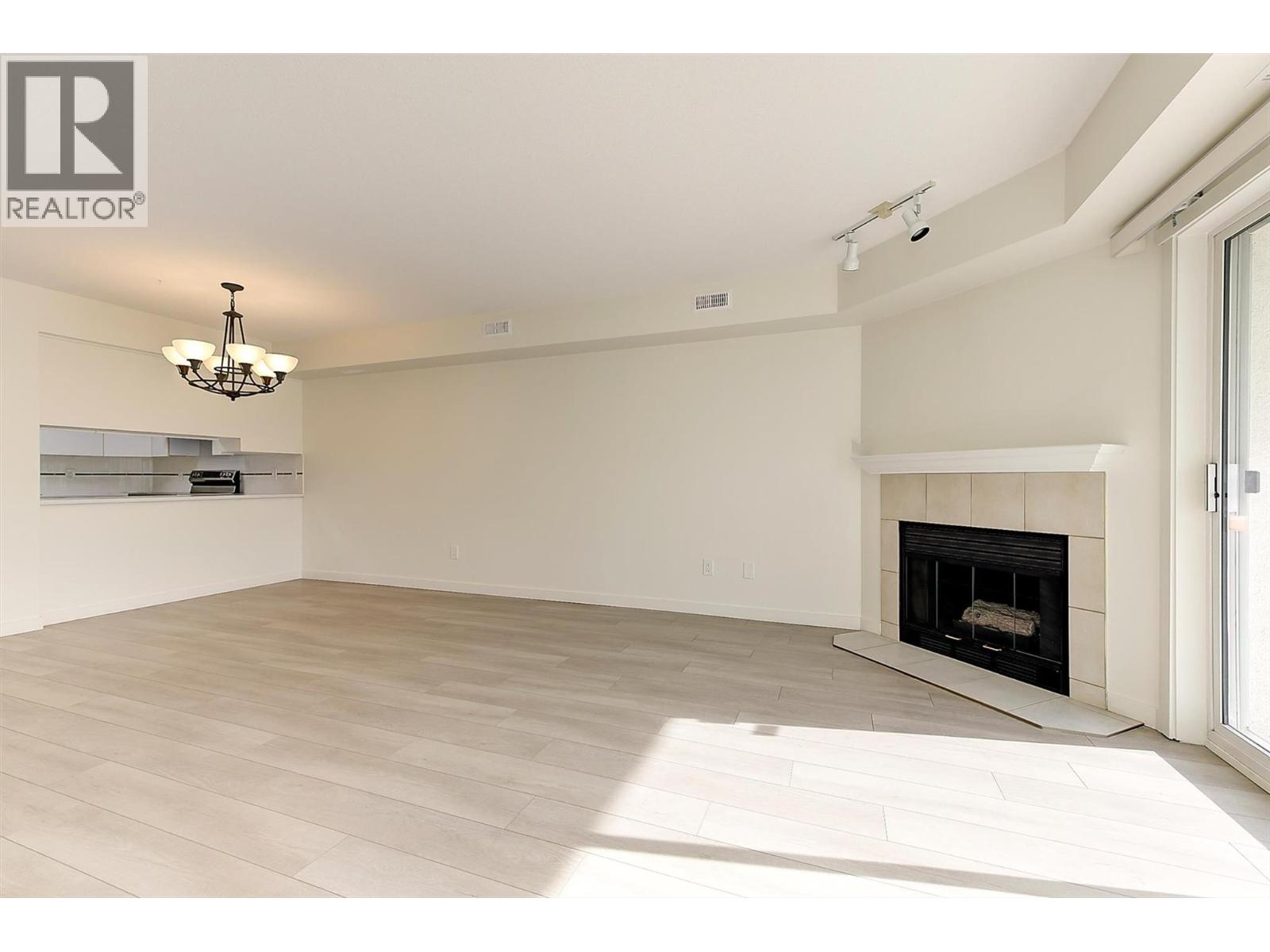 2370 Stillingfleet Road Unit# 119