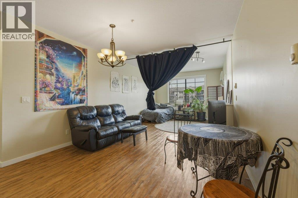 3739 Casorso Road Unit# 316