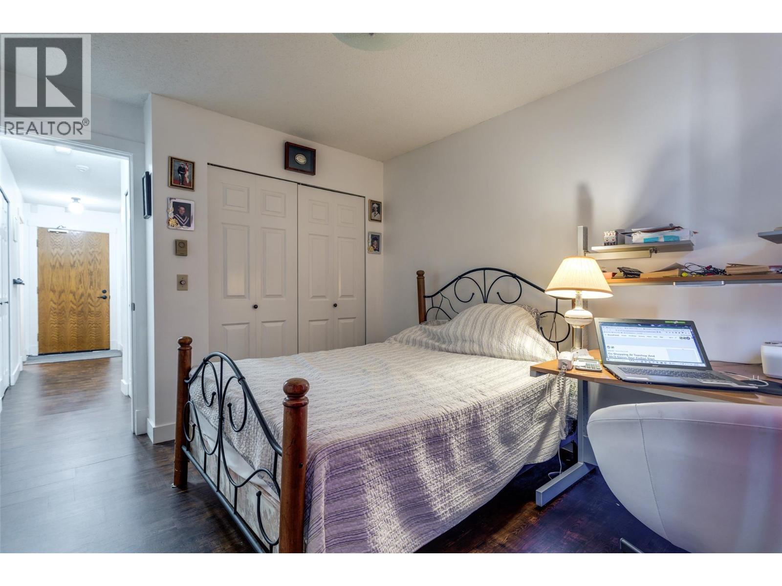 1490B Gordon Drive Unit# 206