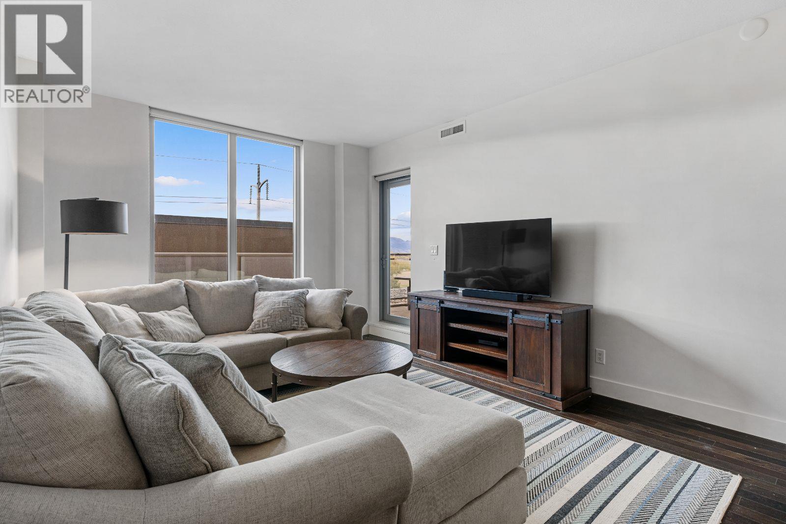 2040 Springfield Road Unit# 303
