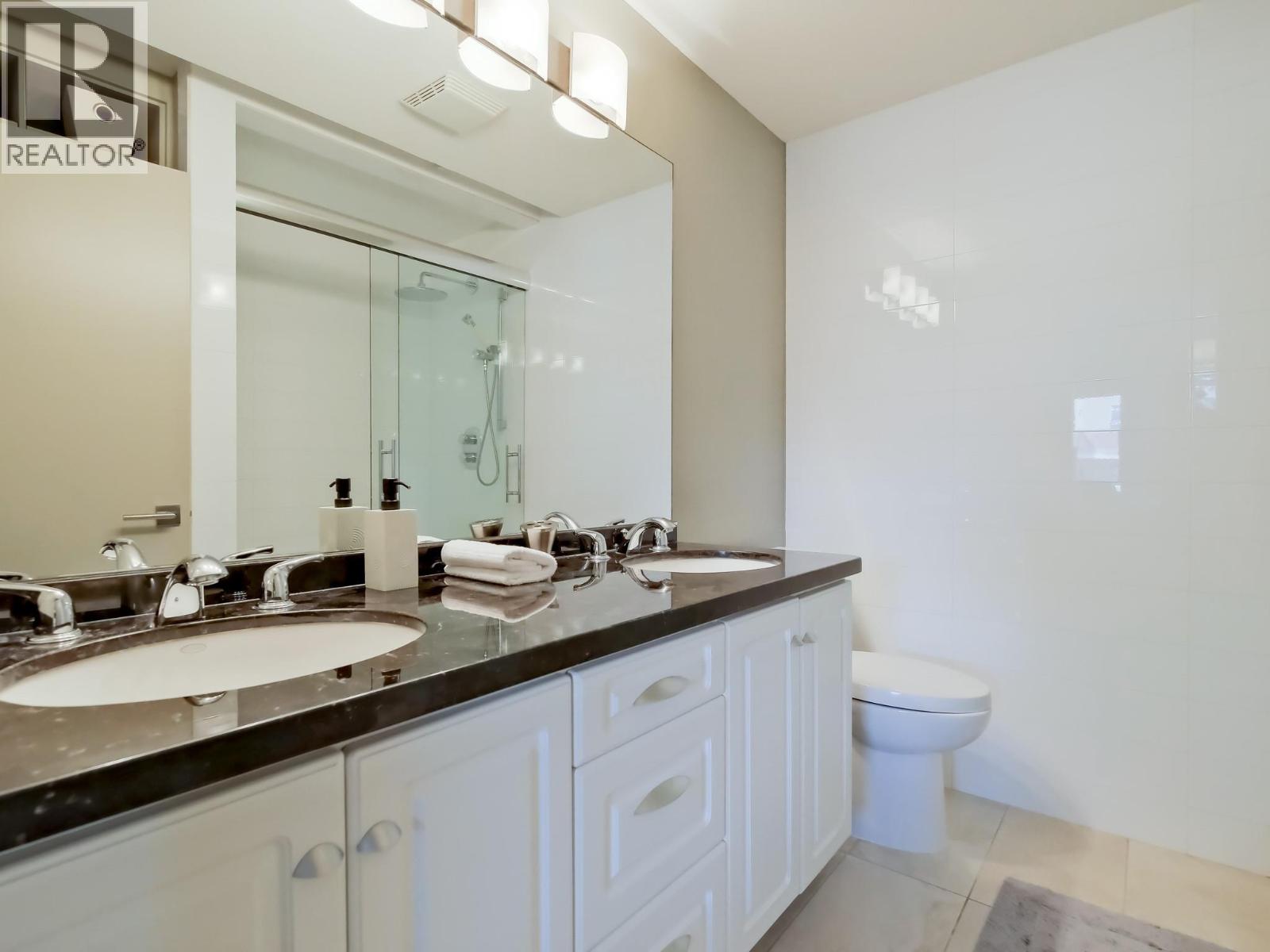 1088 Sunset Drive Unit# 221
