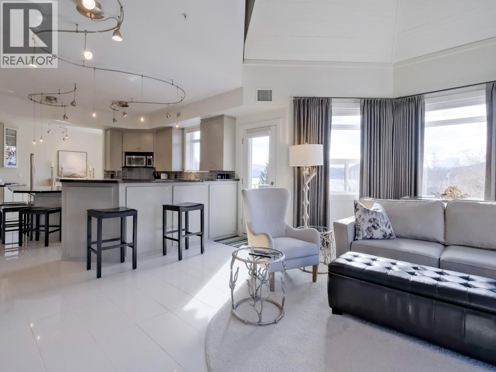 1088 Sunset Drive Unit# 221