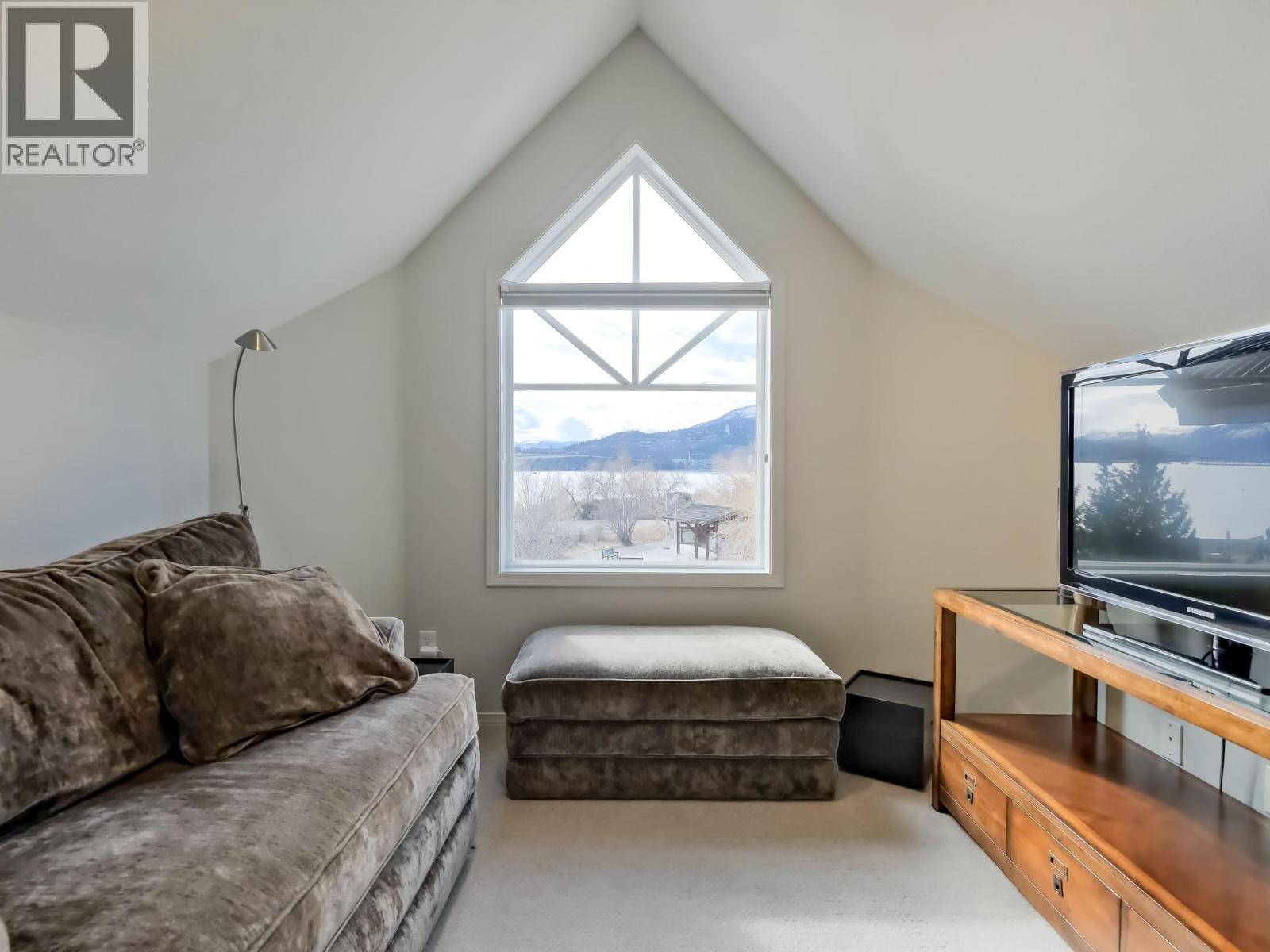 1088 Sunset Drive Unit# 221