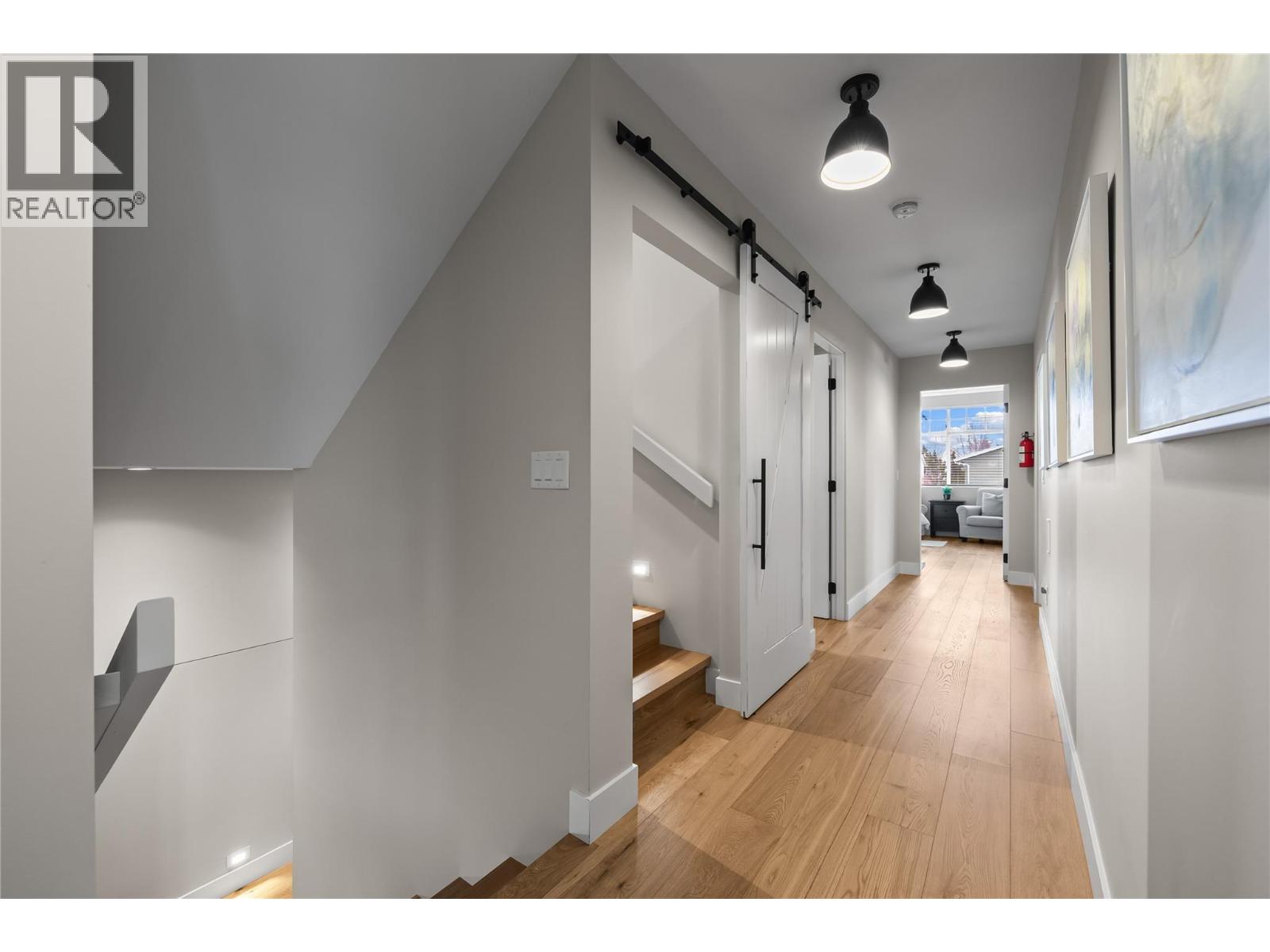 2050 Long Street