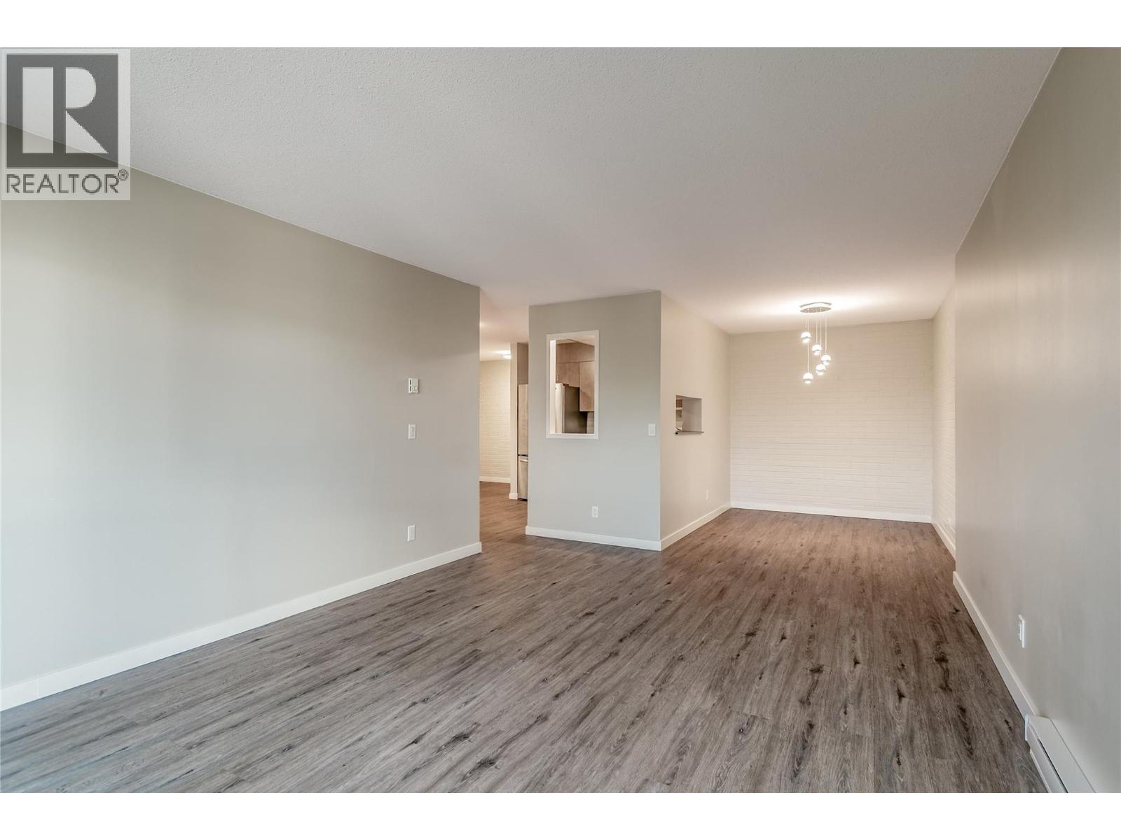 1915 Pacific Court Unit# 407